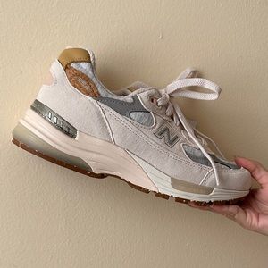 BRANDNEW New Balance W992FN